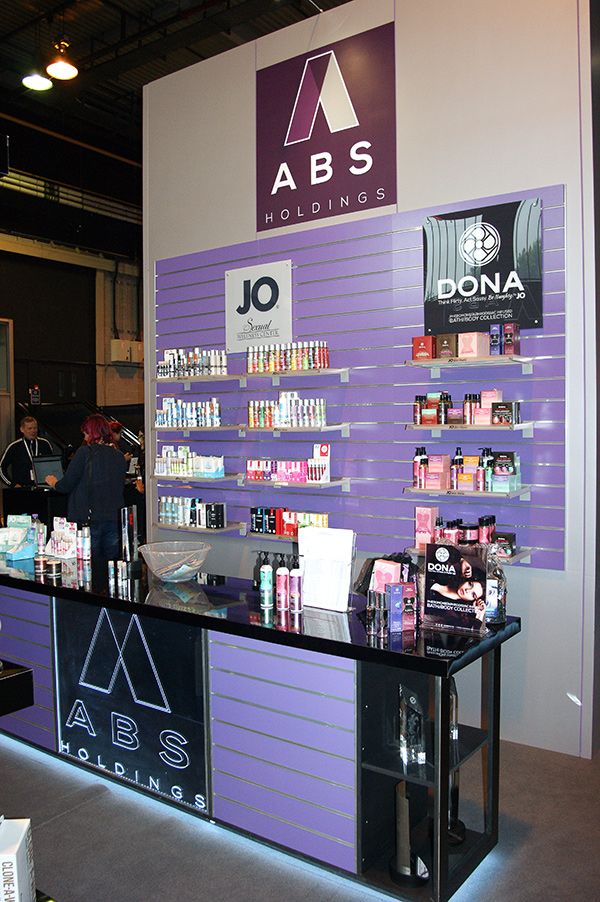 ABS_SHOW_STAND-DONA_1
